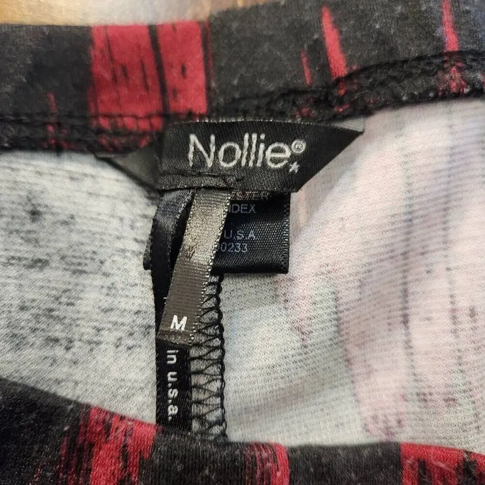 Nollie 2000s emo leggings